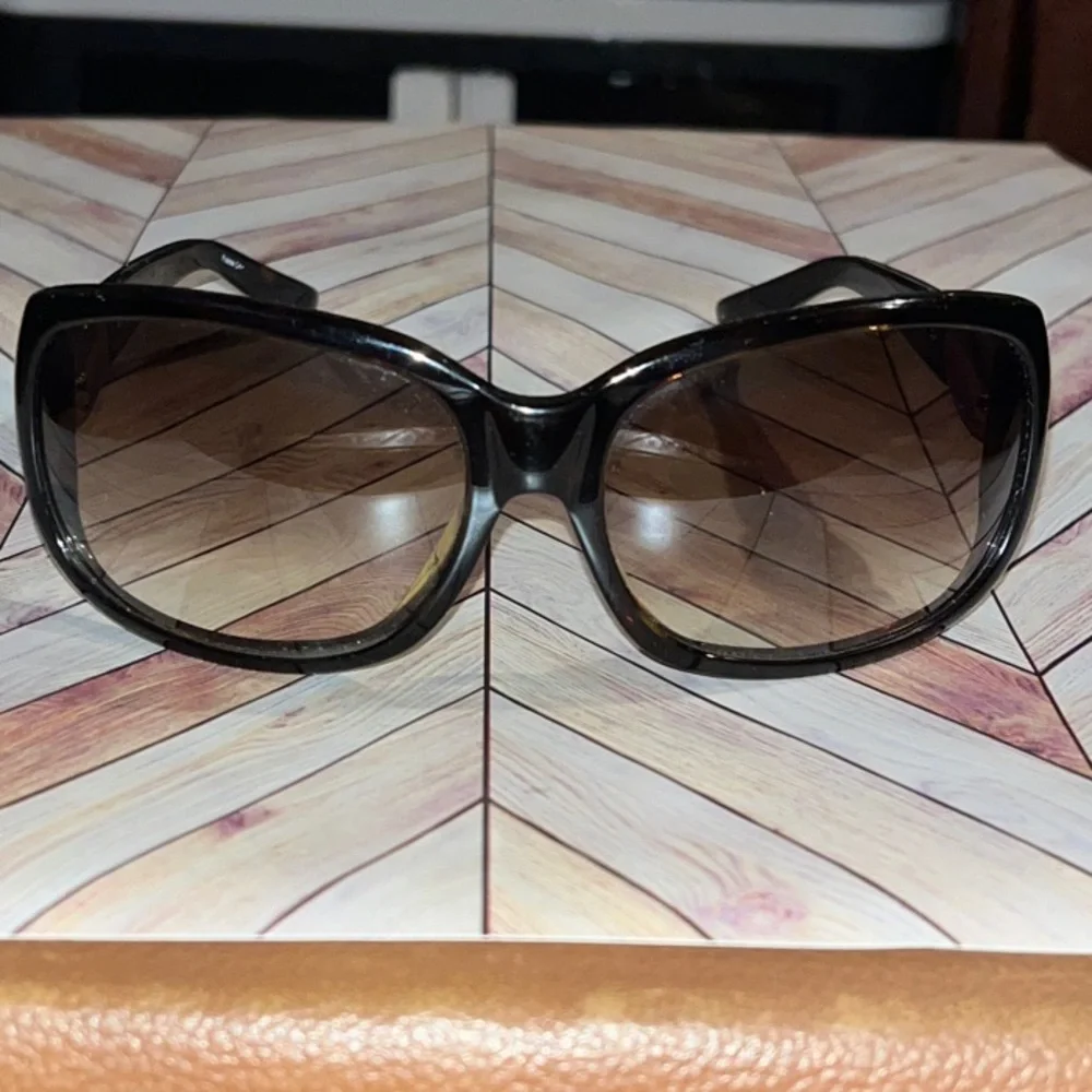 Kate Landry brown tort shell wrap oversized Sunglasses